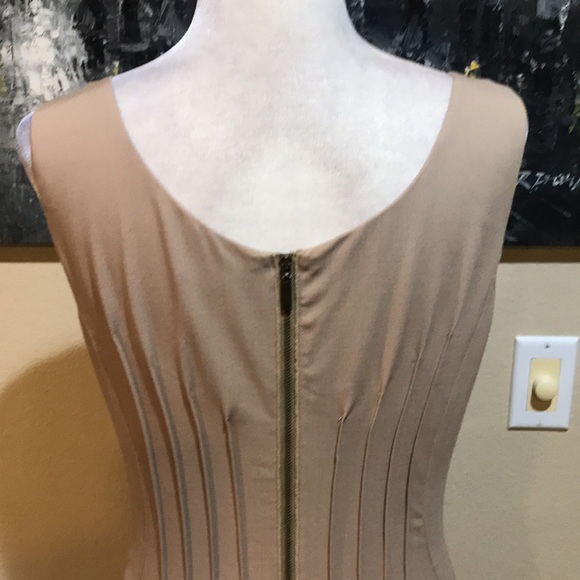 Magaschoni Beige Midi Dress w/Pockets Pleated Front/Back w/Exposed Zipper-No Tag - Picture 8 of 13